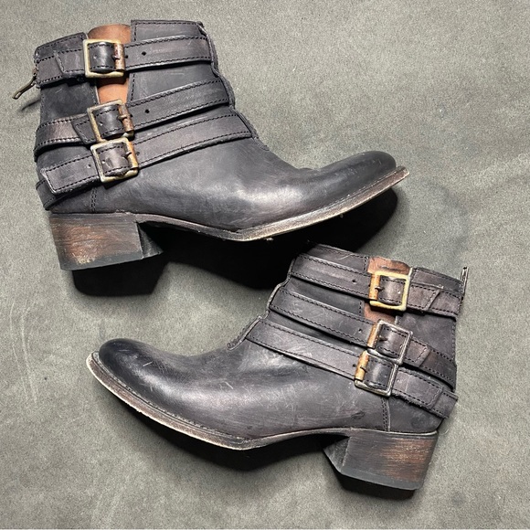 Freebird by Steven Shoes - Freebird by Steven Black Soar Bootie